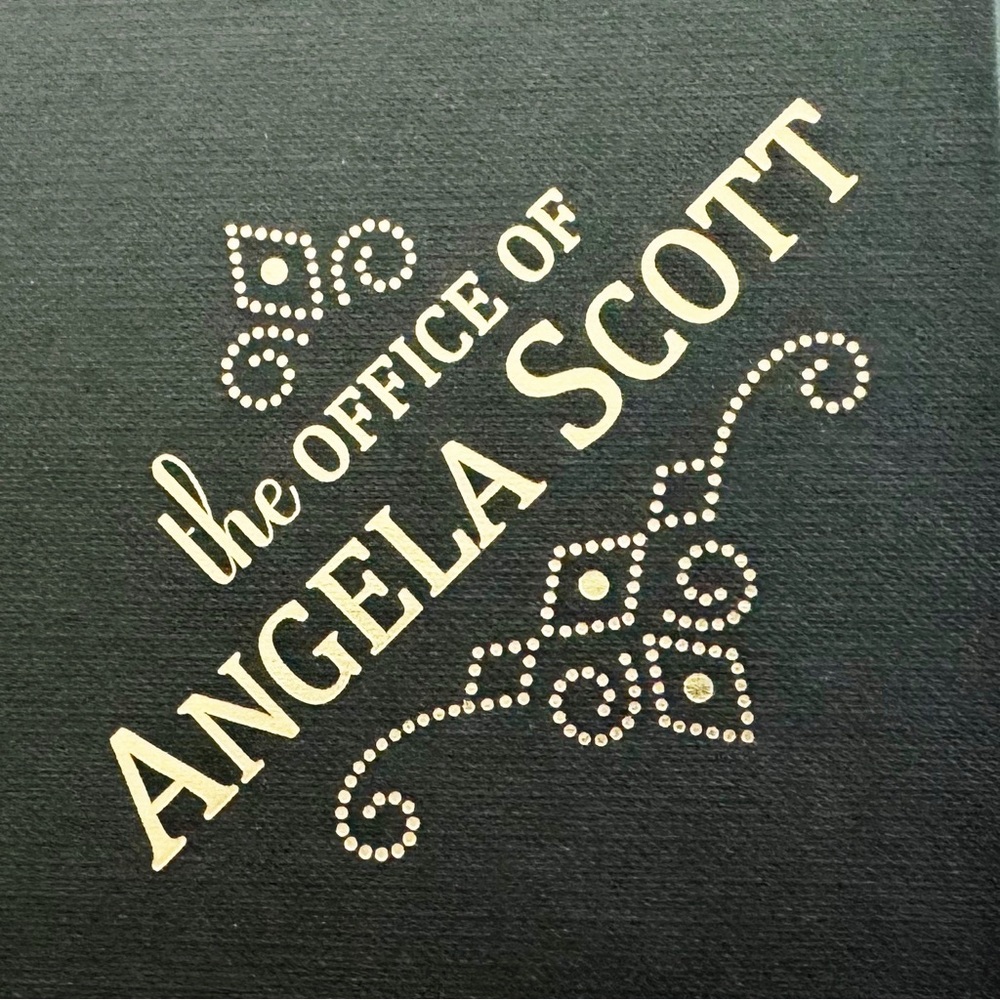 NWT The Office of Angela Scott Miss Brooke - Picture 10 of 17